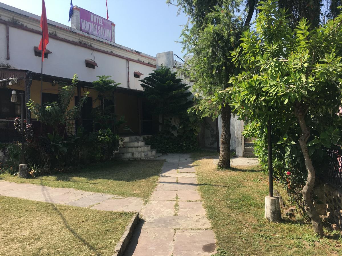 Hotel Heritage Sanyam Nāhan Dış mekan fotoğraf