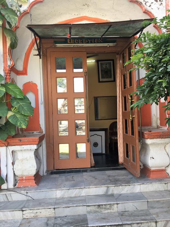 Hotel Heritage Sanyam Nāhan Dış mekan fotoğraf