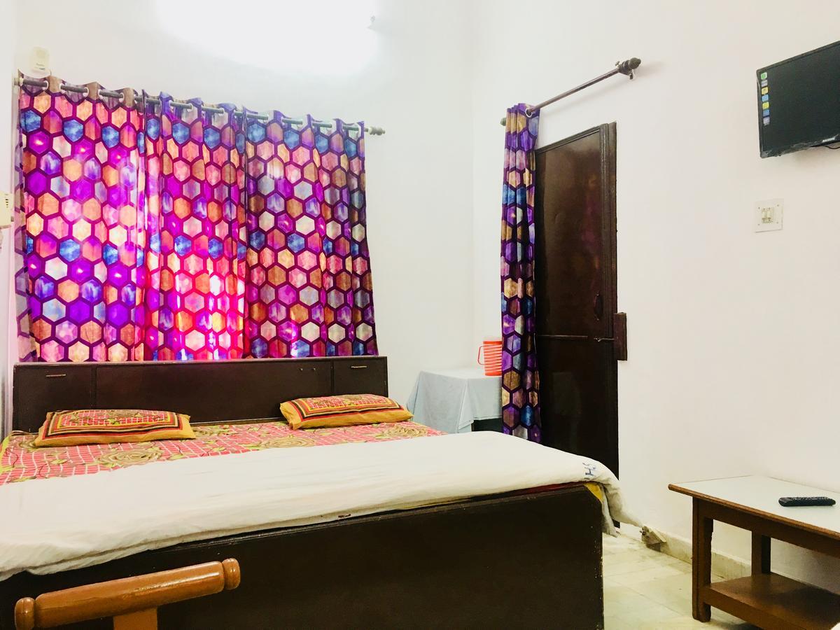 Hotel Heritage Sanyam Nāhan Dış mekan fotoğraf