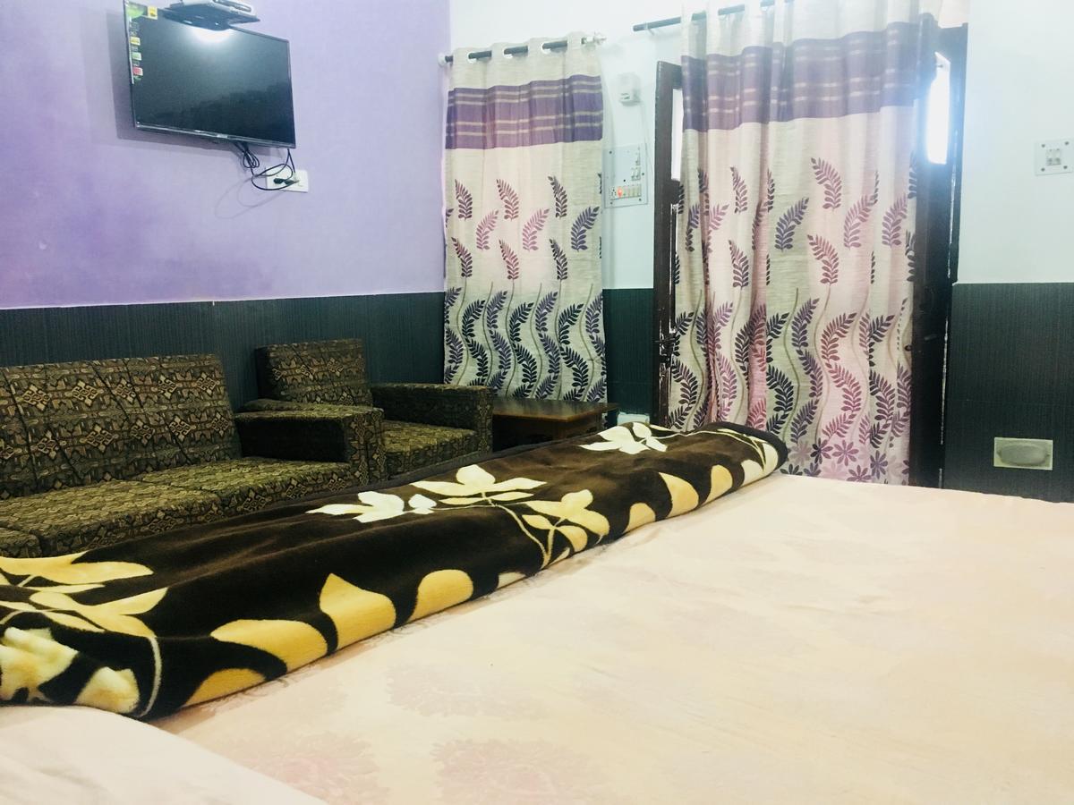 Hotel Heritage Sanyam Nāhan Dış mekan fotoğraf