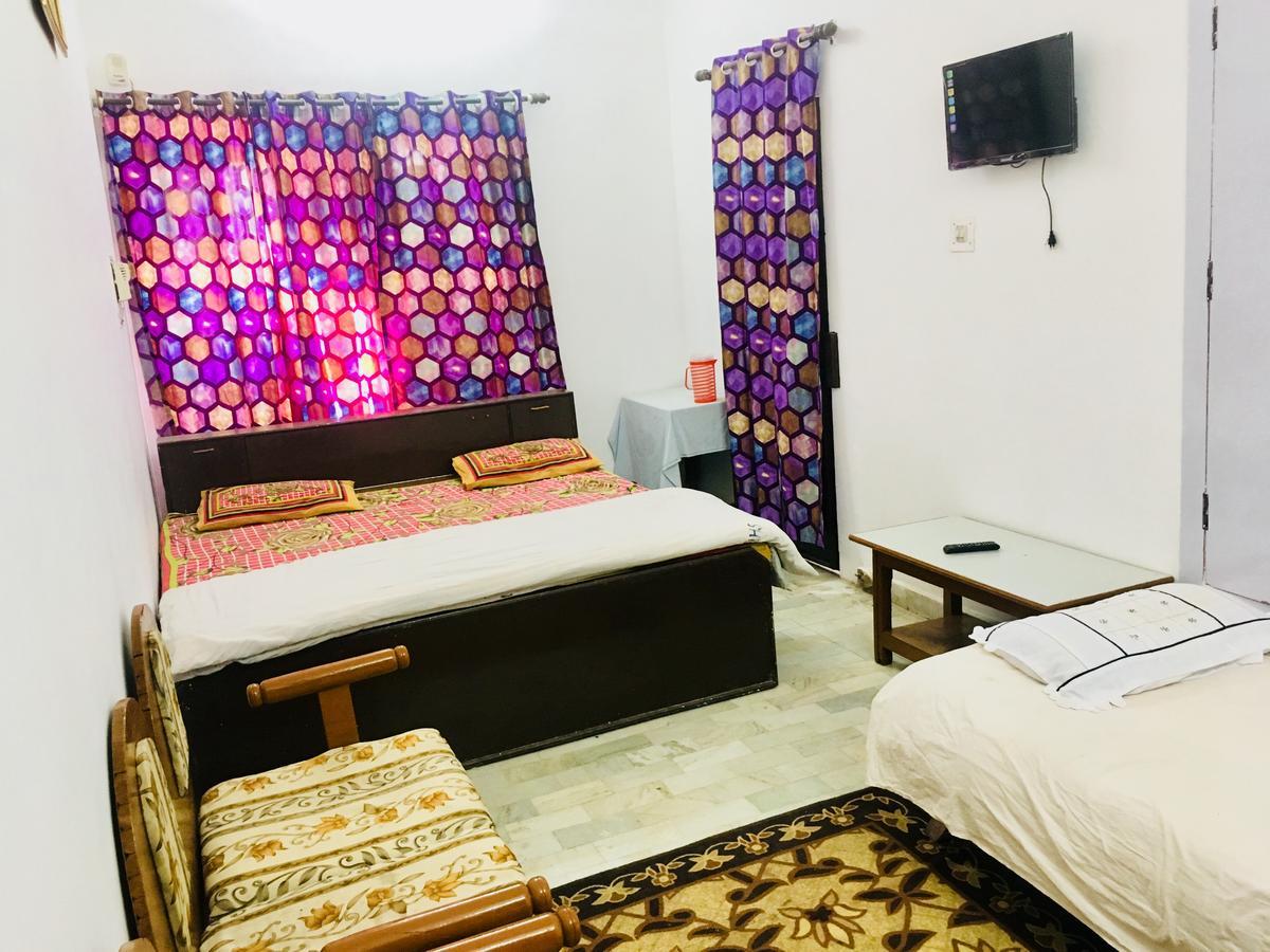 Hotel Heritage Sanyam Nāhan Dış mekan fotoğraf