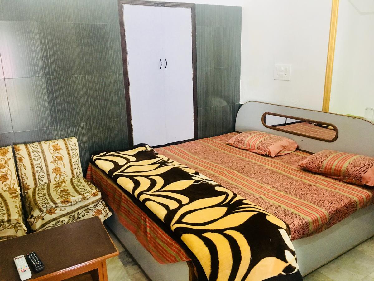 Hotel Heritage Sanyam Nāhan Dış mekan fotoğraf